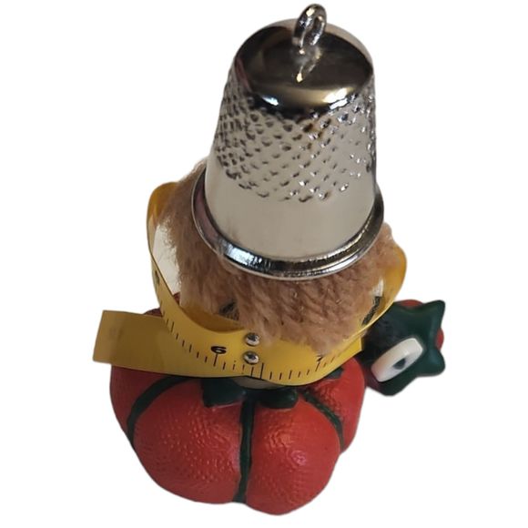 Sew Sweet Angel Hallmark Keepsake Ornament 2001 Sculpted by Sue Tague - Picture 7 of 13